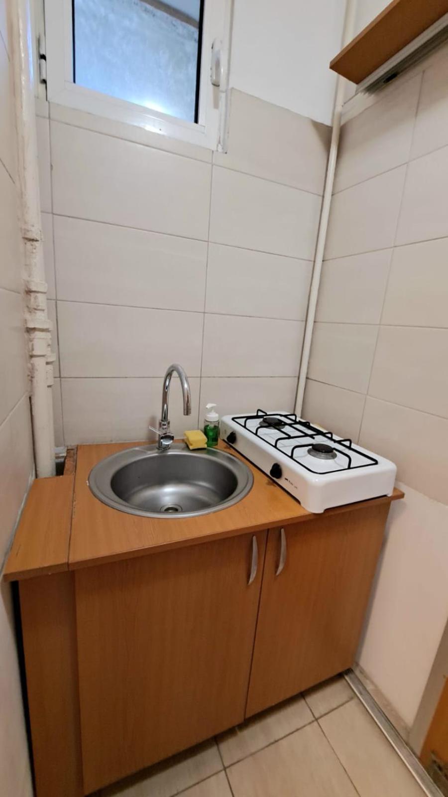 Inchiriez Garsoniera In Regim Hotelier Unirii Бухарест Экстерьер фото